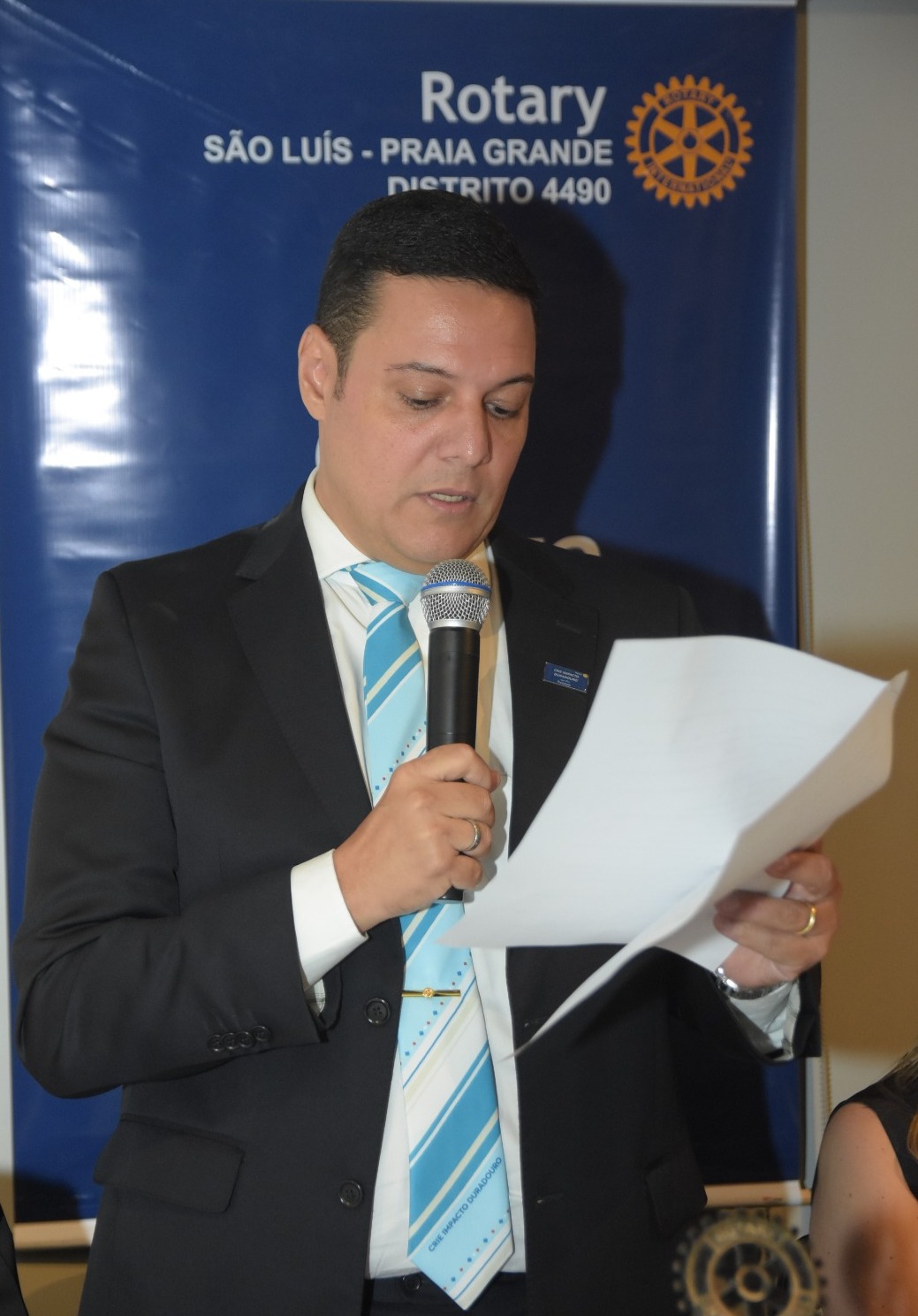 Gustavo Damianse durante seu discurso